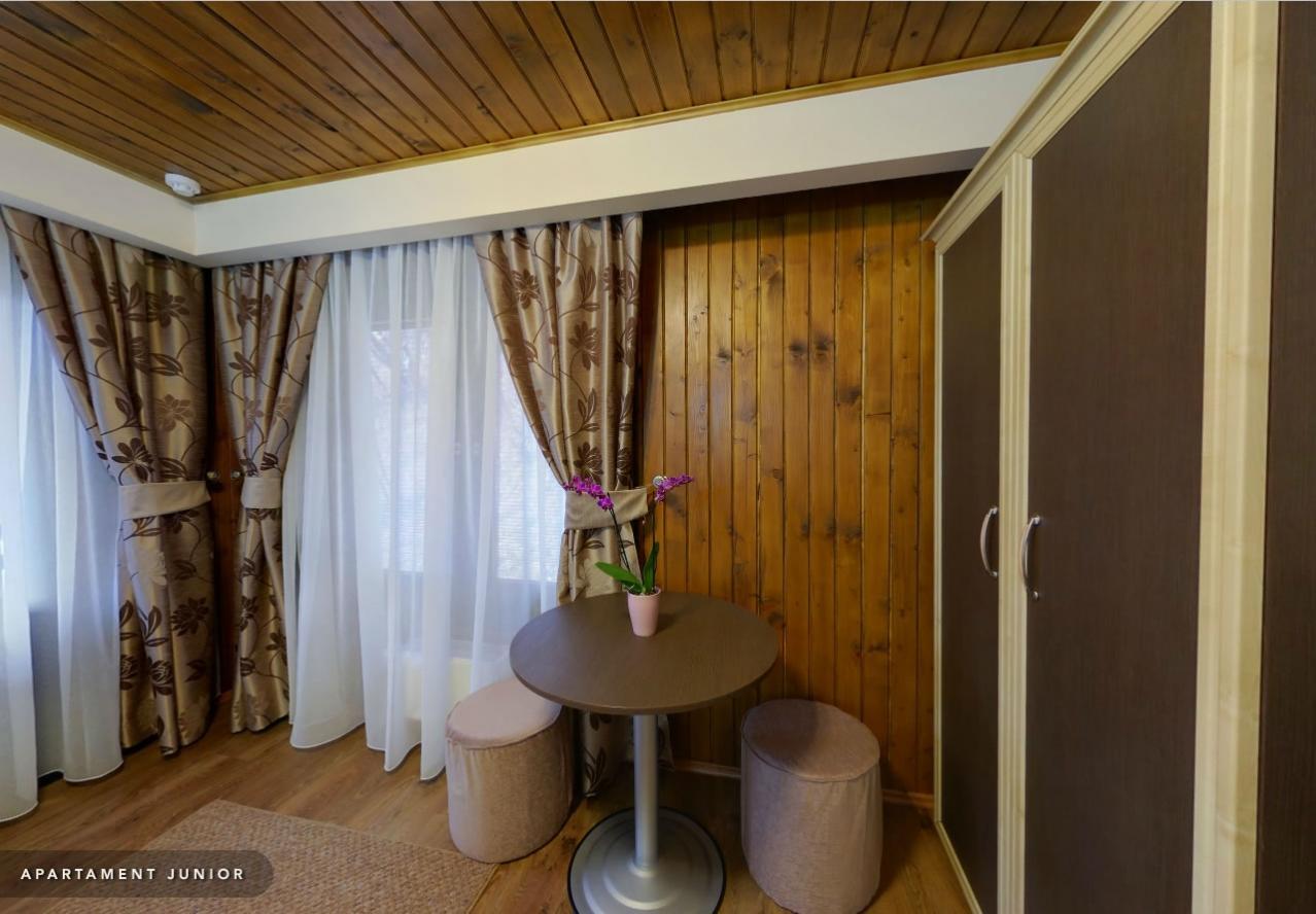 Hotel Hillden Lodge&Restaurant Drumu Carului Екстер'єр фото