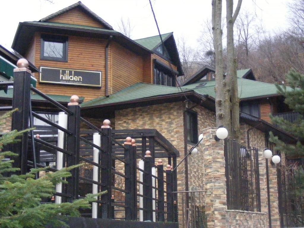 Hotel Hillden Lodge&Restaurant Drumu Carului Екстер'єр фото